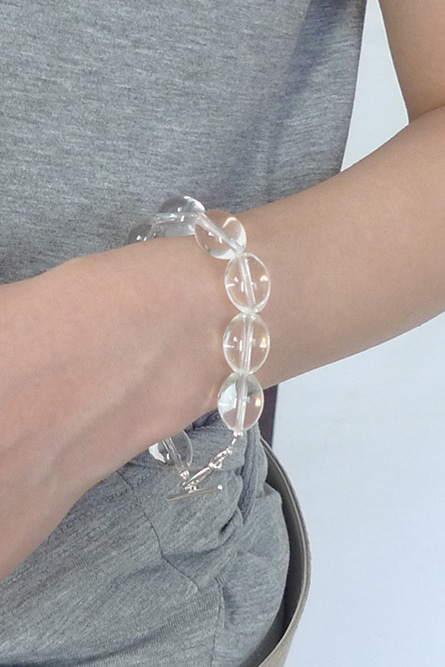 CLEAR BALL BRACELET