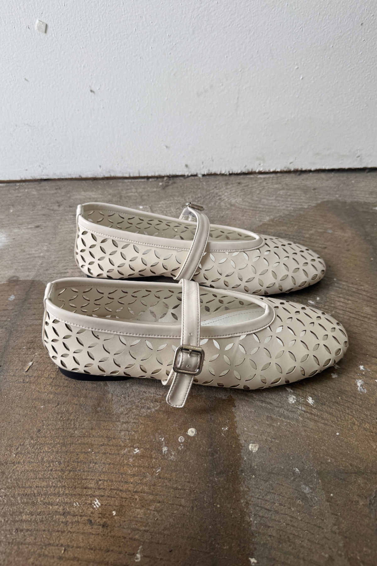 MESH FLAT SHOES