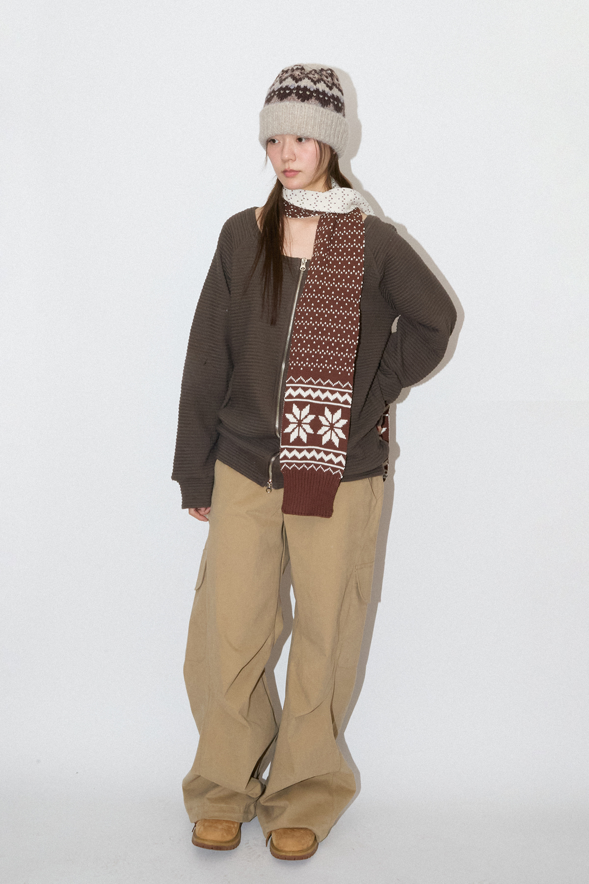 TWO-WAY OFF SWEATSHIRT