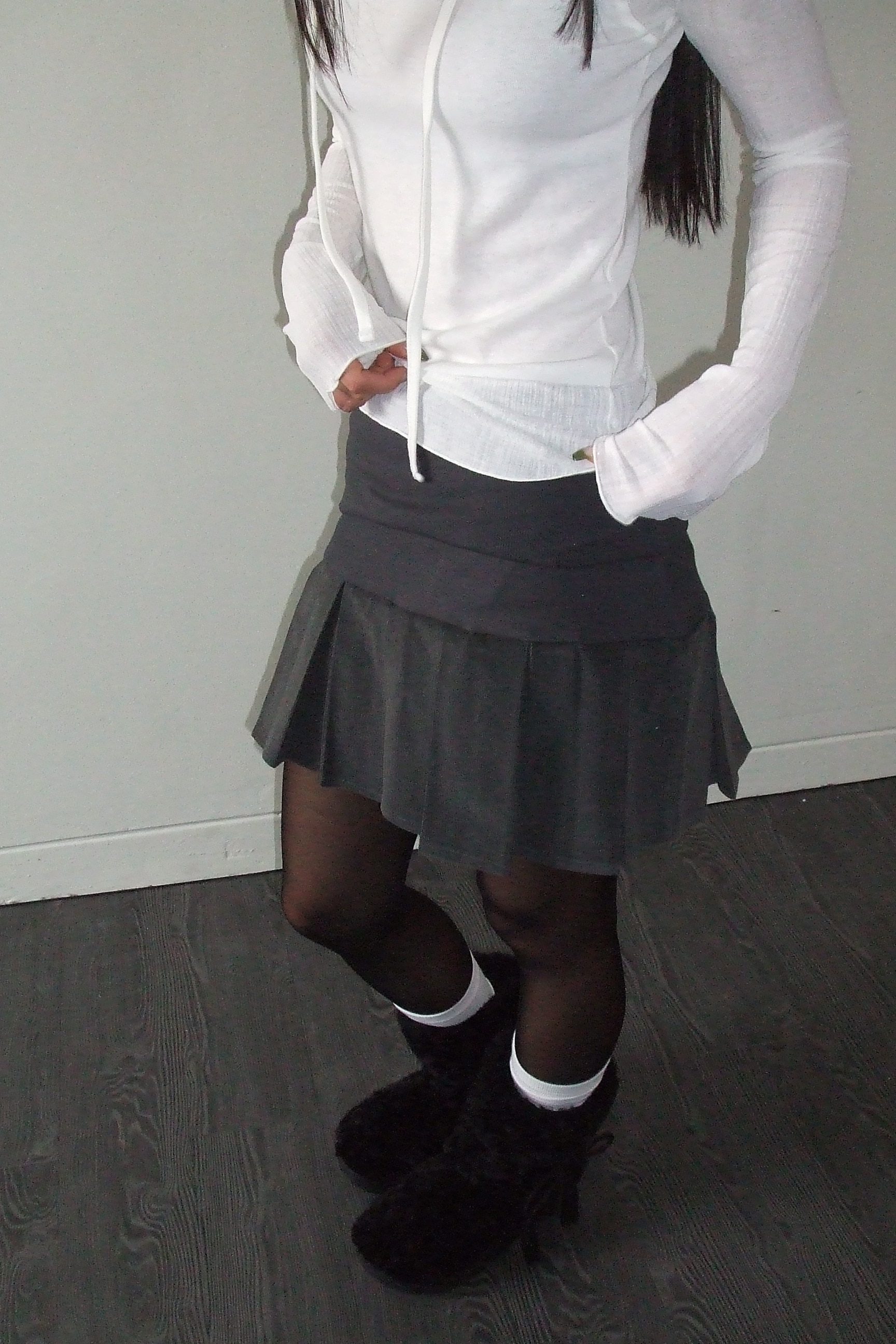 FULL-BANDING PLEATED SKIRT