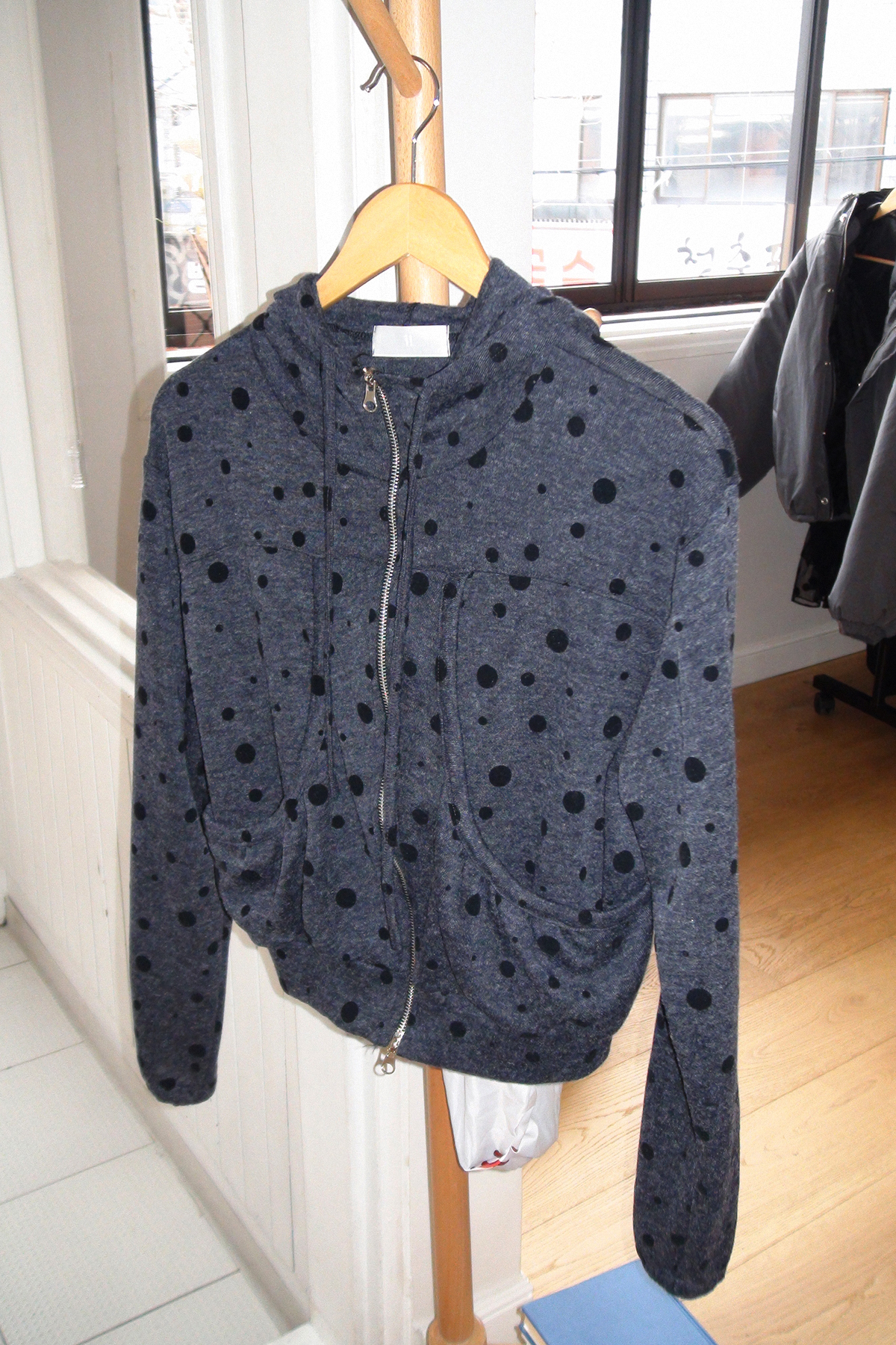 DOT HOODED ZIP-UP