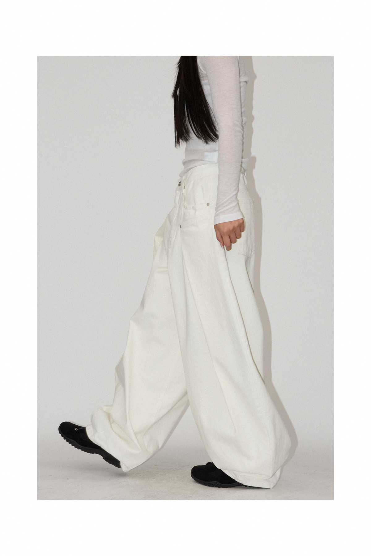 RIVET PLEATED COTTON PANTS