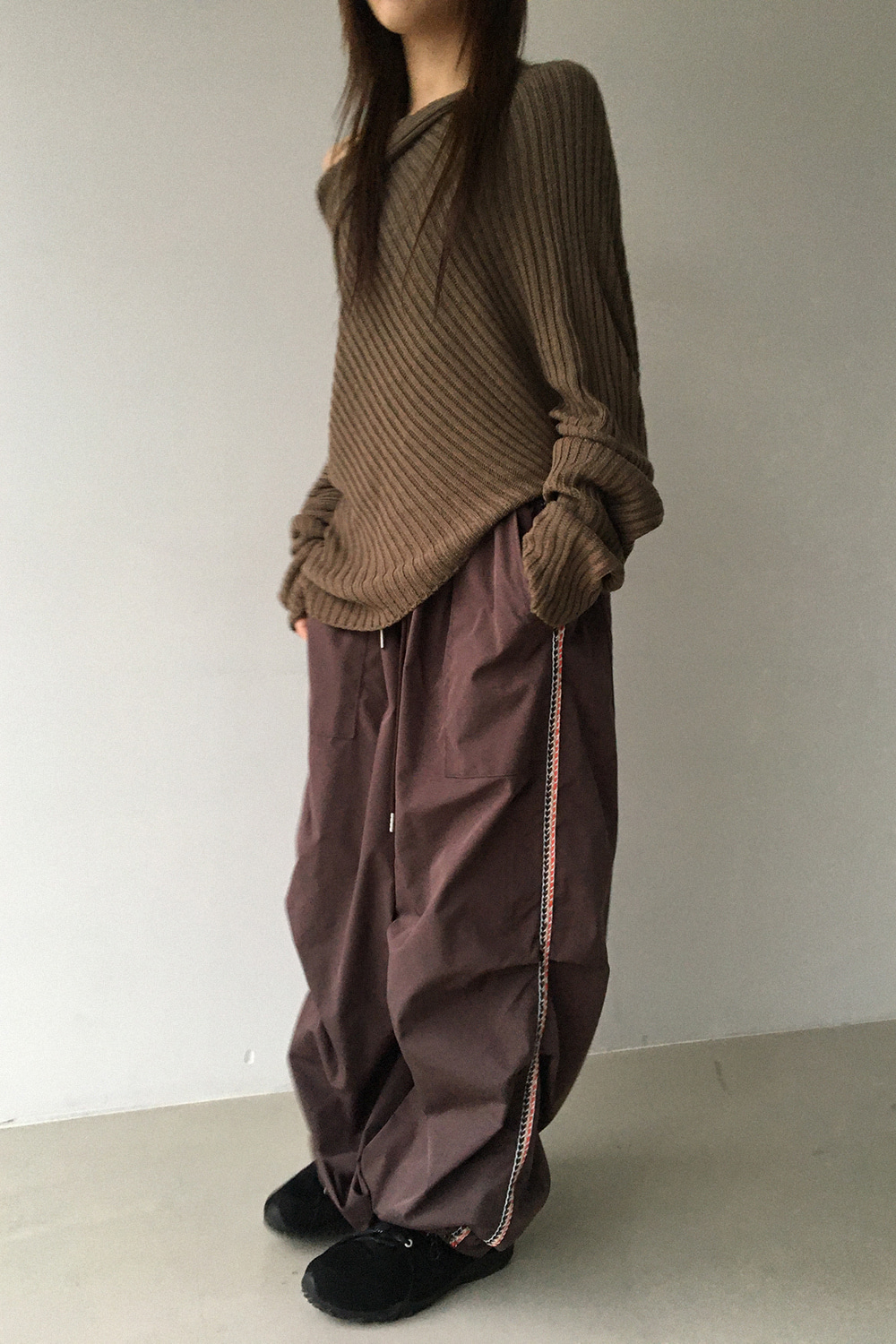 UNBALANCE OFF HOODED