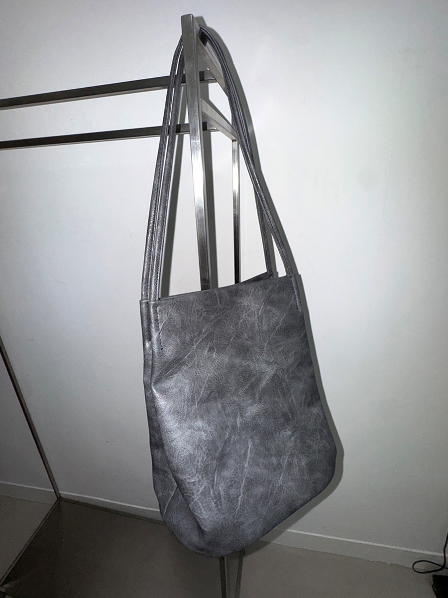 LEATHER BASKET BAG