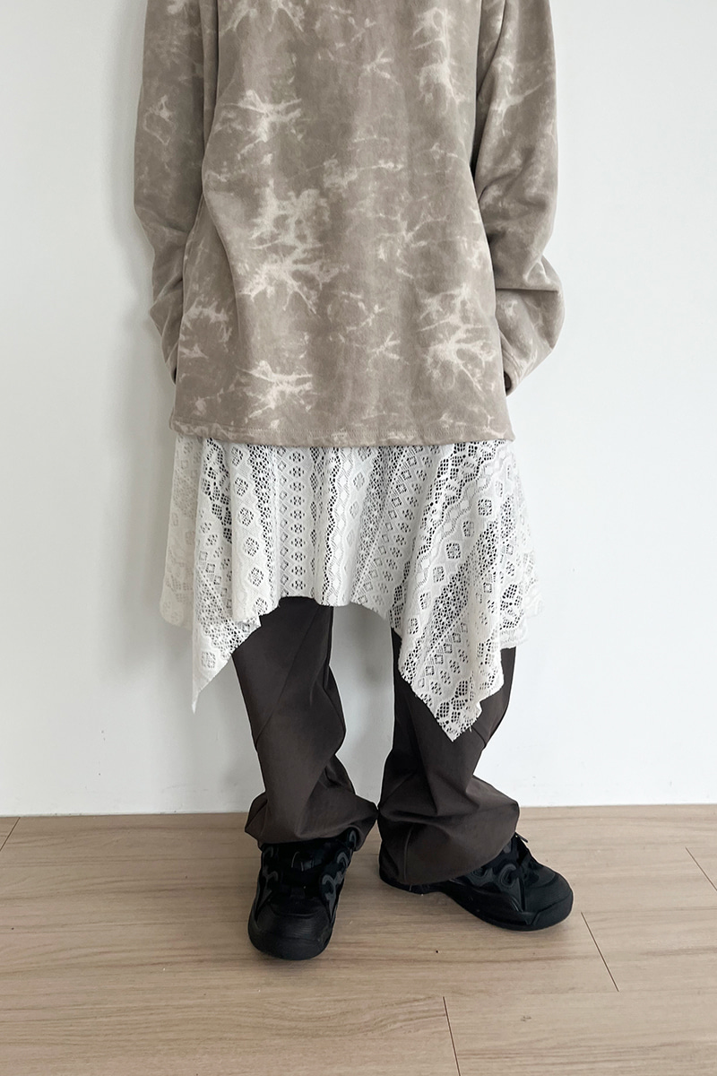 LACE PUNCHING SKIRT