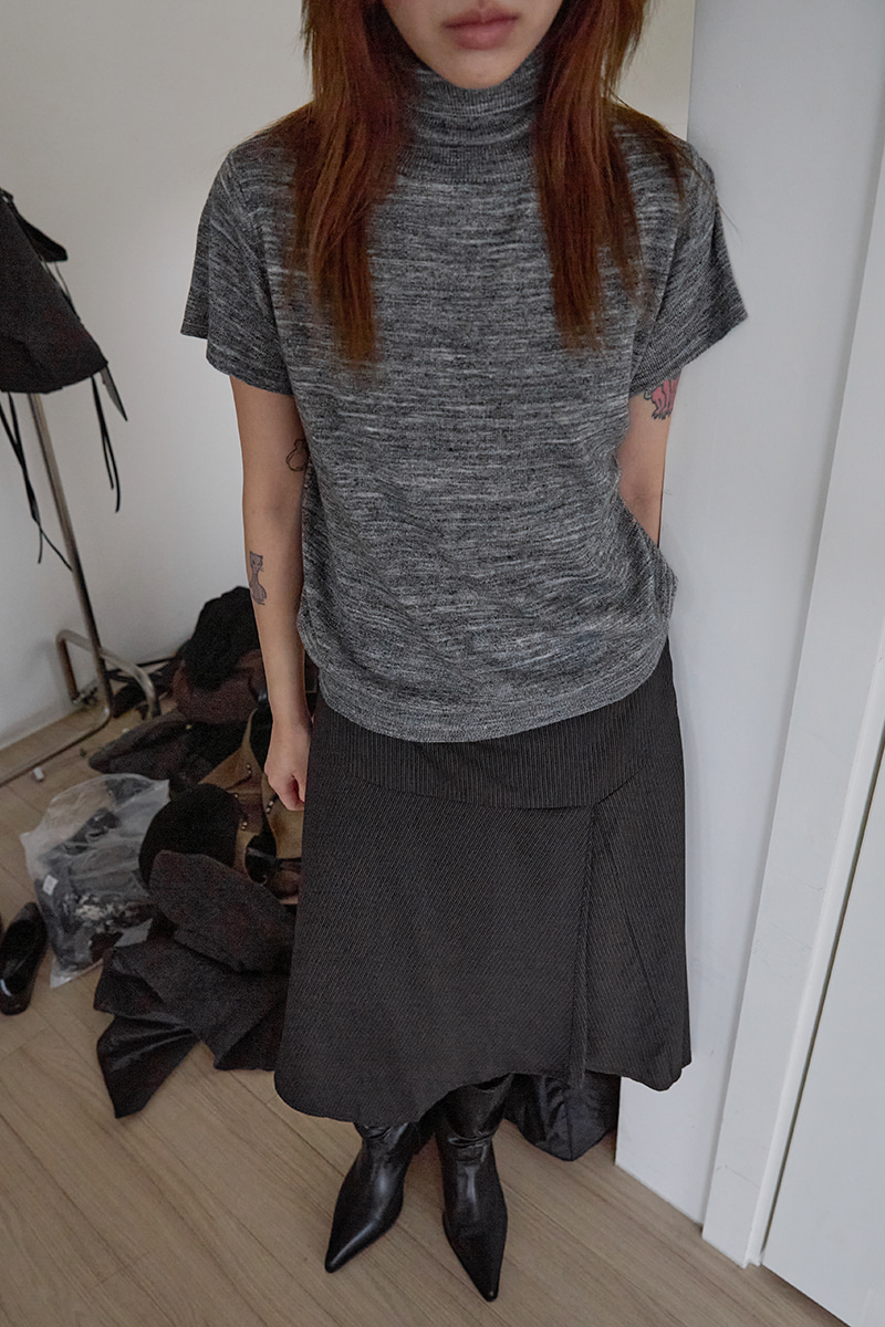 TURTLENECK HALF KNIT