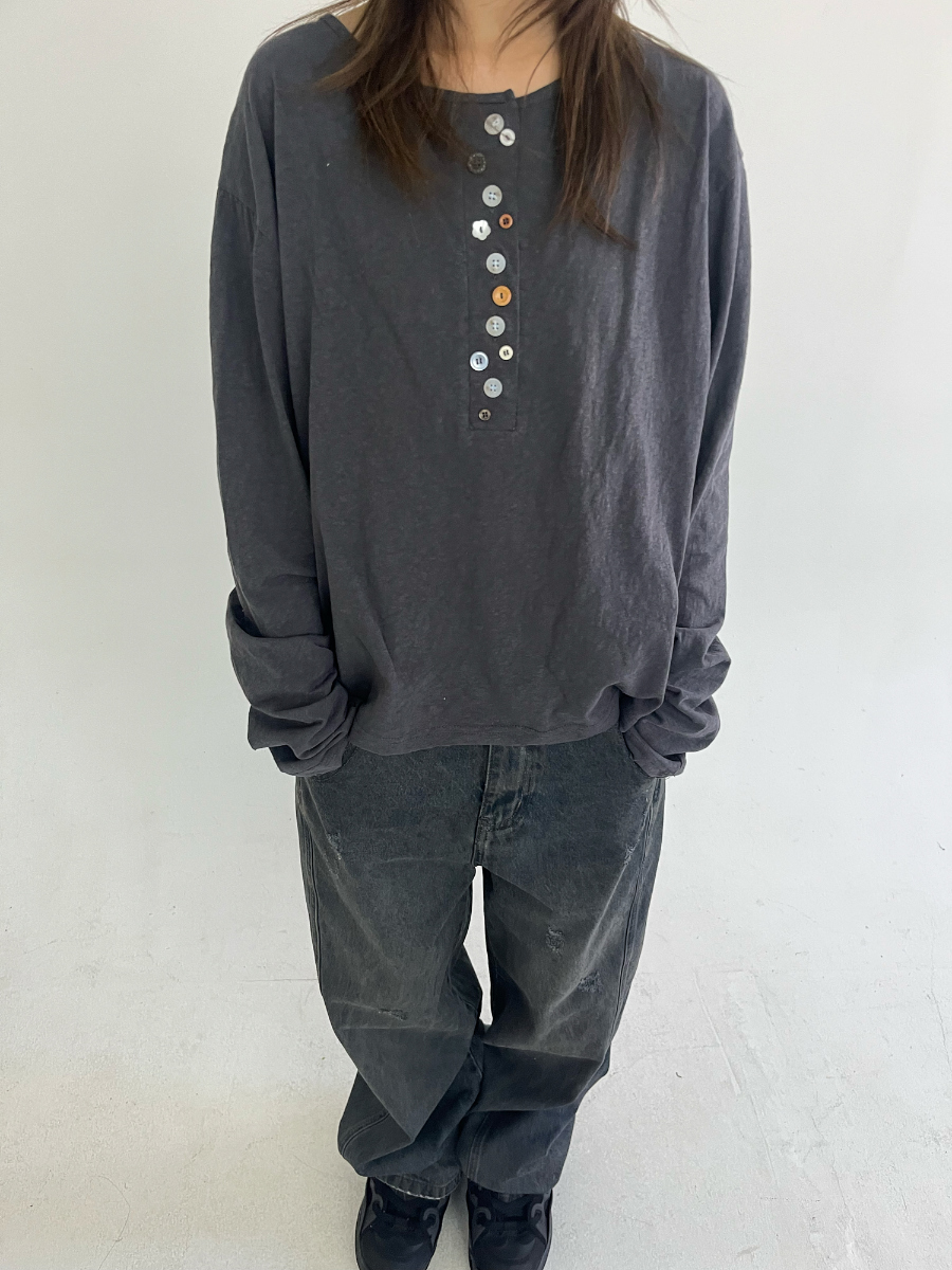 베르크 서울 | VINTAGE BUTTON SLEEVE 빈티지 코튼 티셔츠