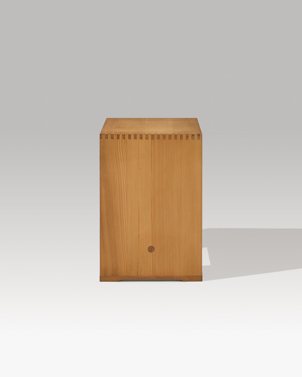 Ulm Stool ULM STOOL | 원오디너리맨션