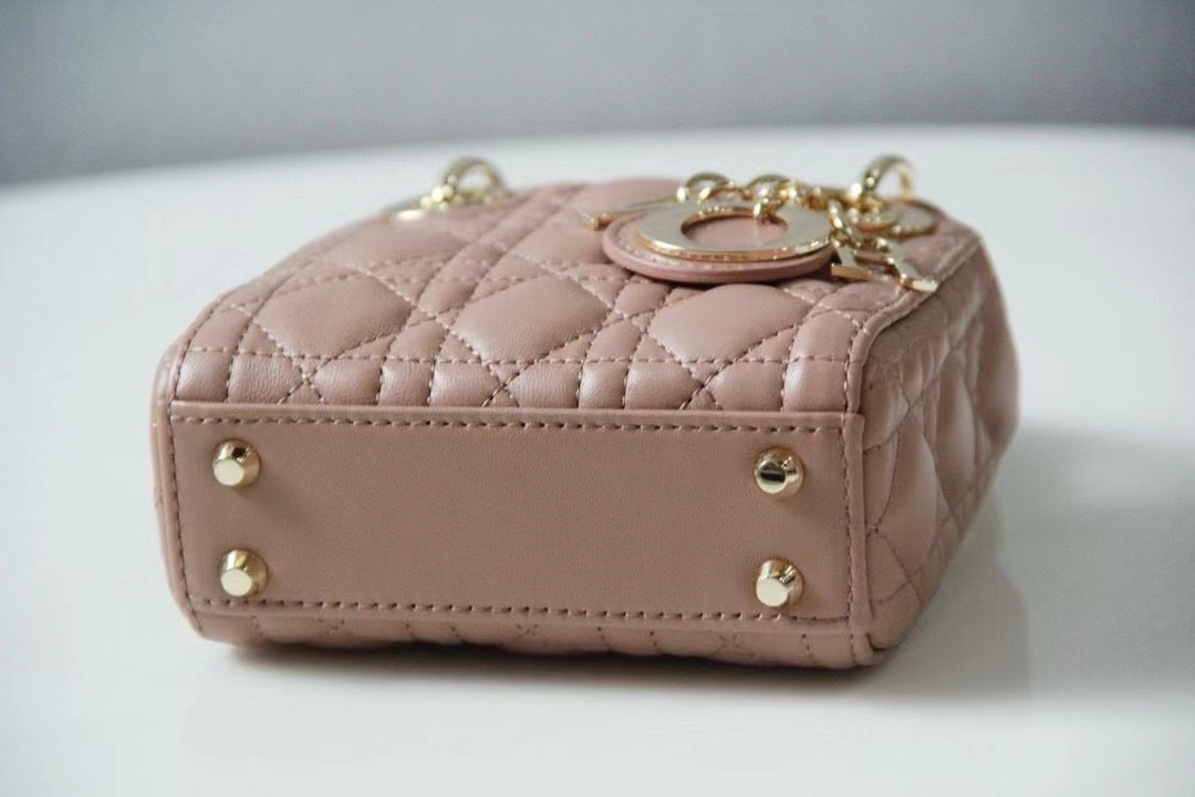 copy-1729738836-closet7202nd_EC82ACECA784_20240312_15.jpg
