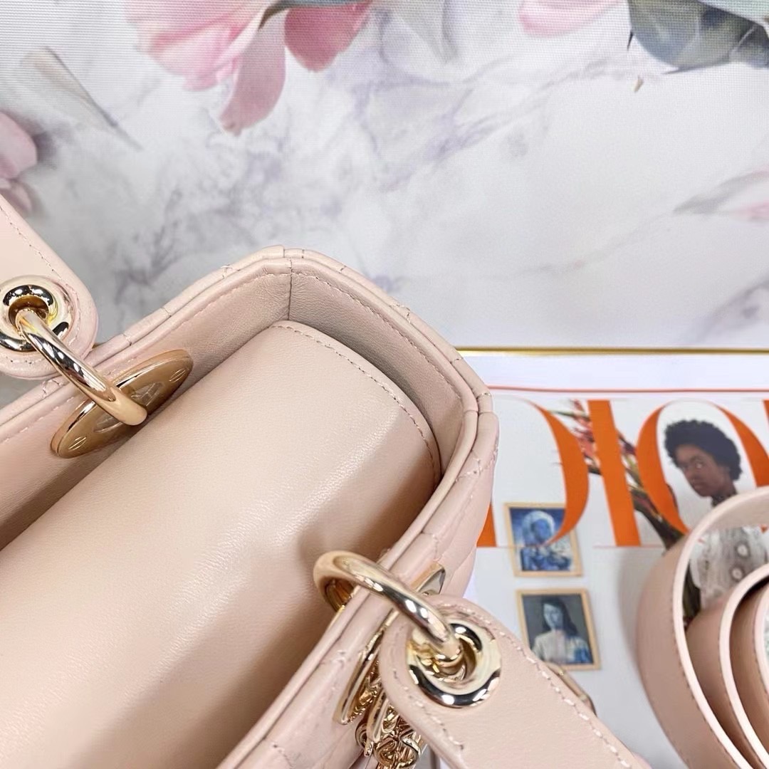 copy-1729739124-closet7202nd_EC82ACECA784_20240312_9.jpg