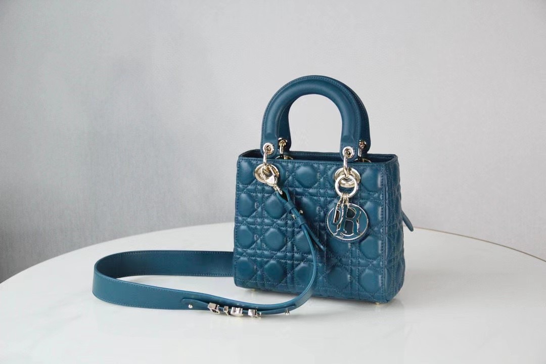 copy-1729739125-closet7202nd_EC82ACECA784_20240312_24.jpg