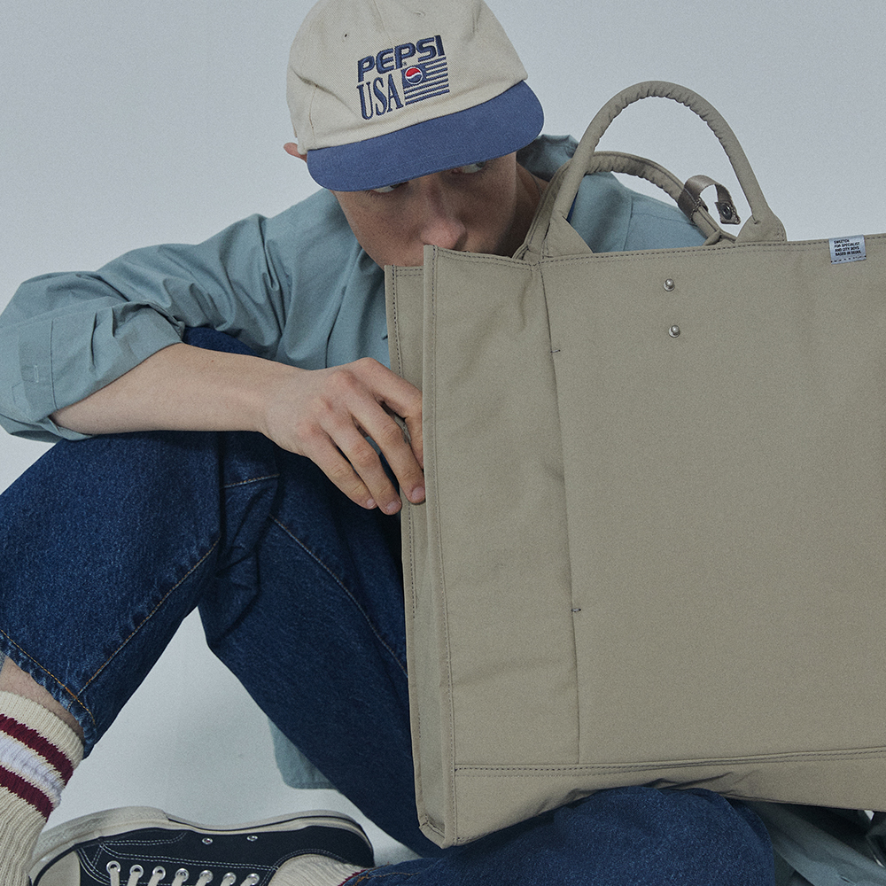 TOTE BRIEF 002 L Sand - sweetch