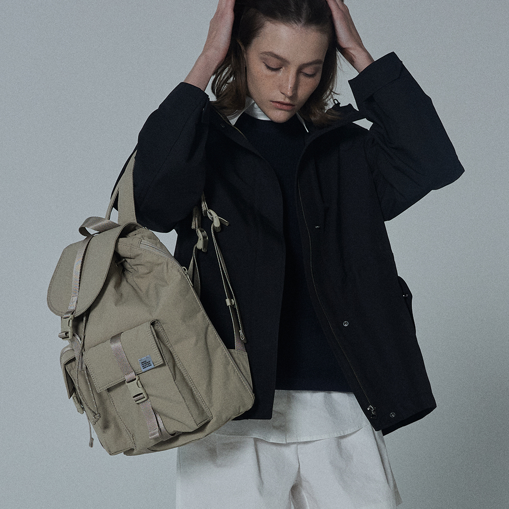 バックパック・リュック sweetch CITY BOYS RUCKSACK 001 S Sand CITY BOYS RUCKSACK 001 S Sand - 감도 깊은 취향 셀렉트샵 29CM