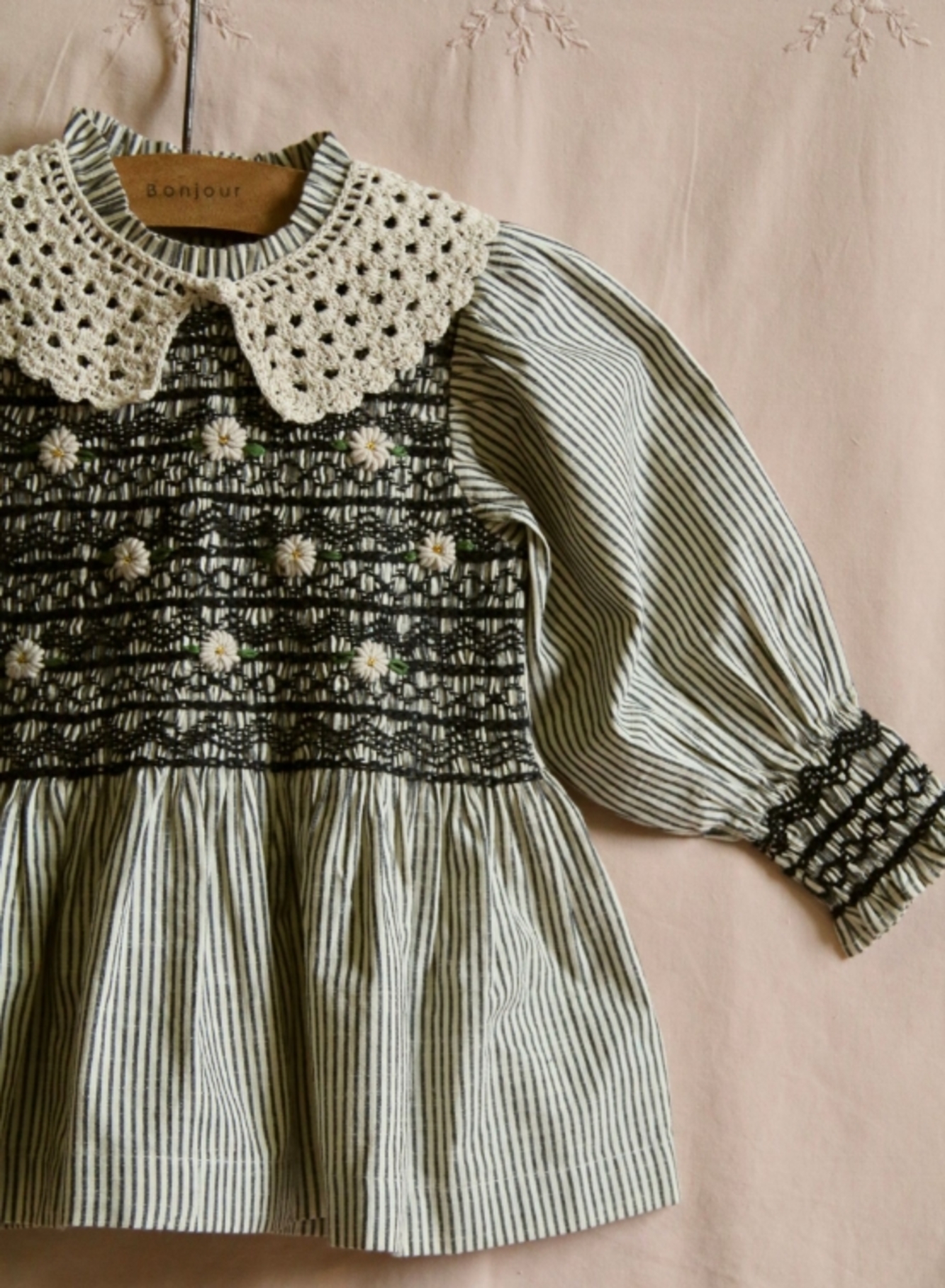 Bonjour Diary HANDSMOCK BLOUSE 4Y 限定価格】bonjour diary 4y