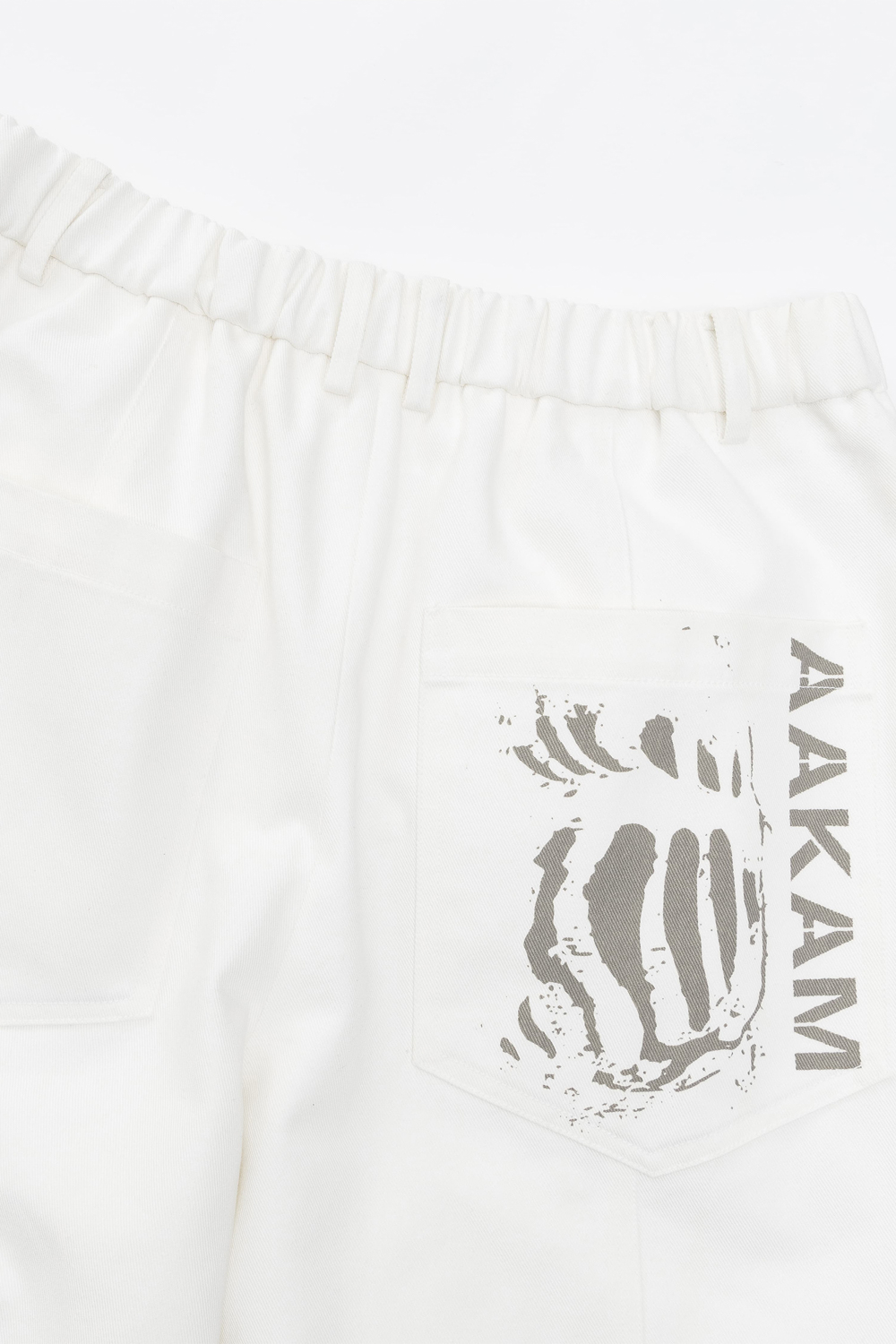 11.18 예약 배송] Knee Pin-tuck Printed Denim Pants (White