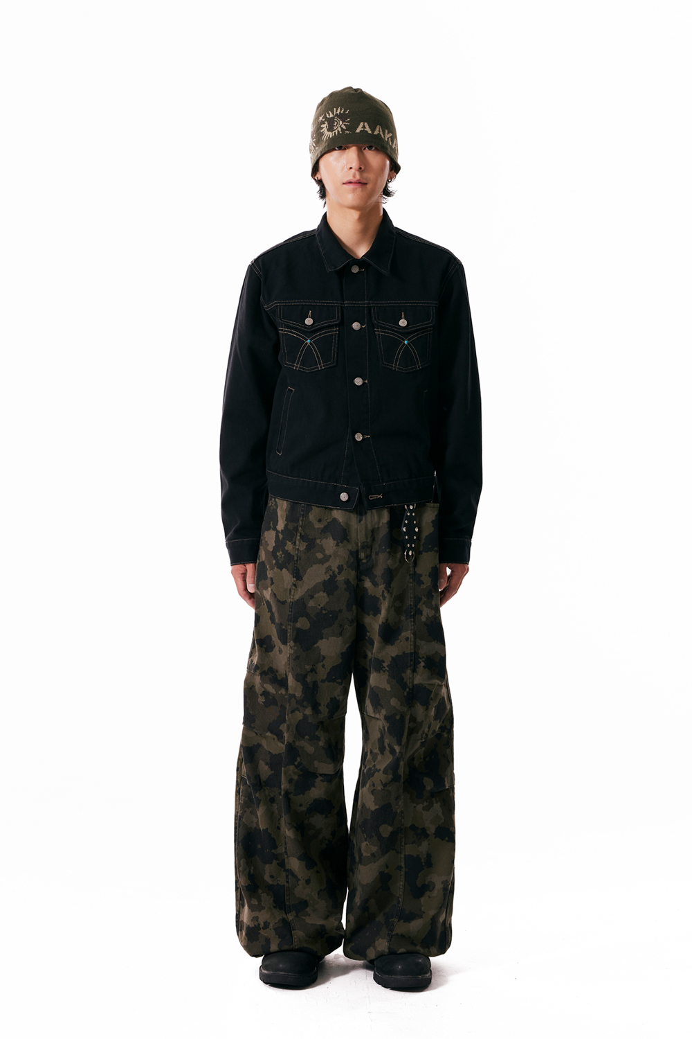 Knee Pin-tuck Camouflage Twill Pants (Khaki) | AAKAM