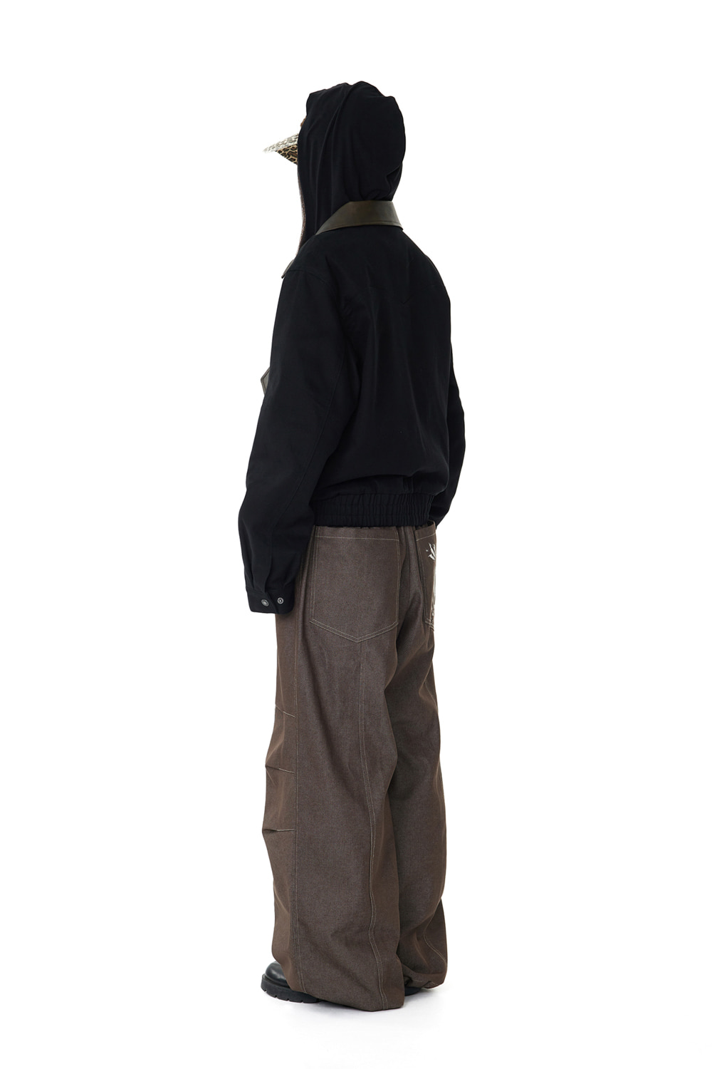 Knee Pin-tuck Printed Denim Pants (Brown) - AAKAM