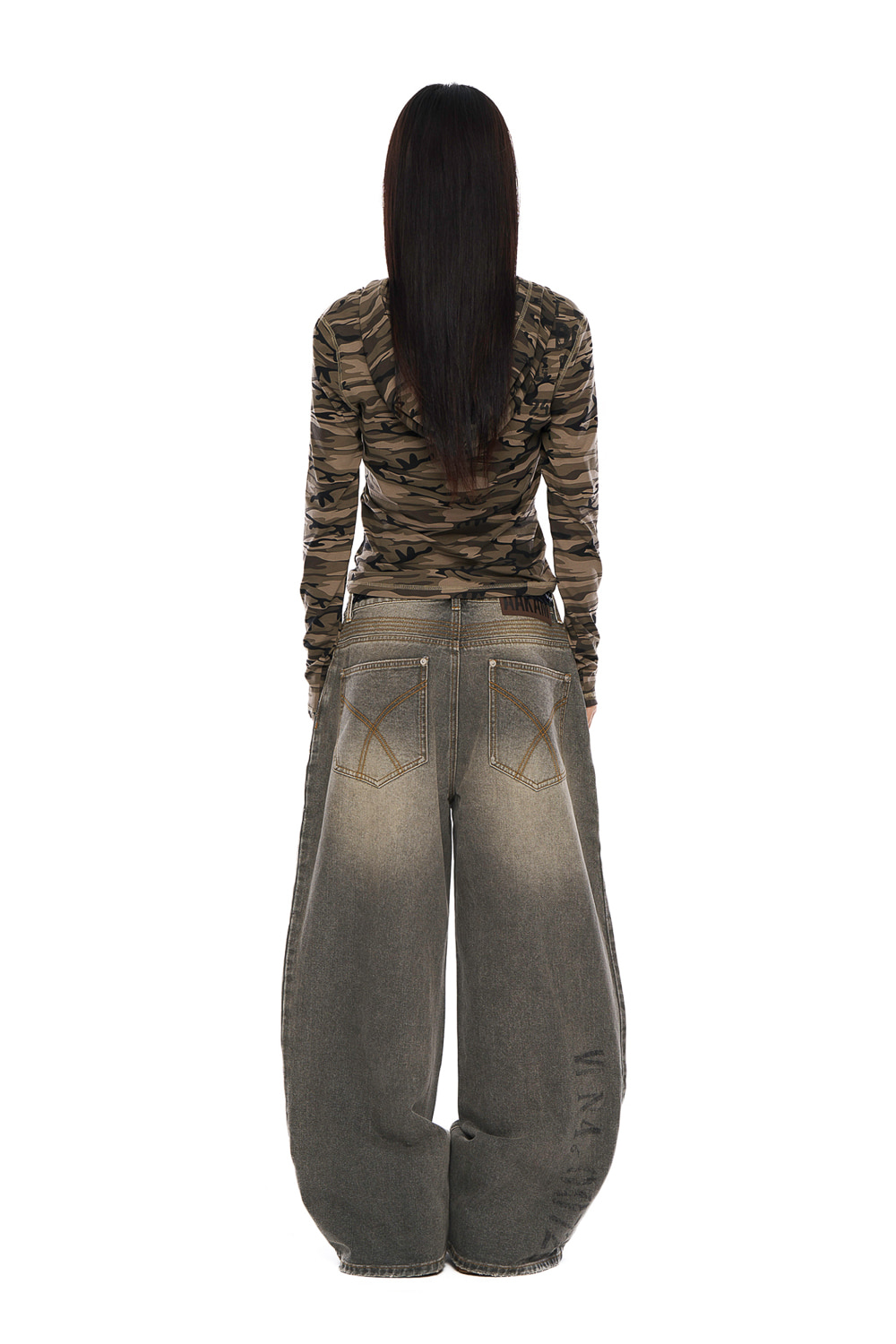 Out Pocket Printed Denim Pants (Gray) - AAKAM