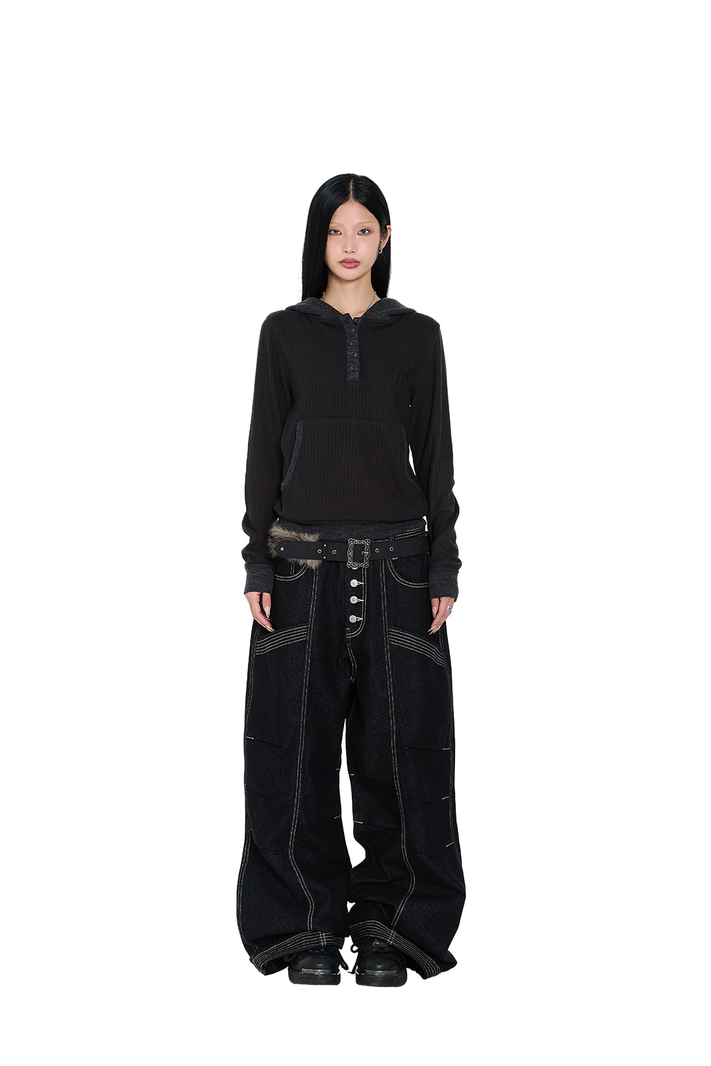 Knee Pin-Tuck Stitched Denim Pants (Black) - AAKAM