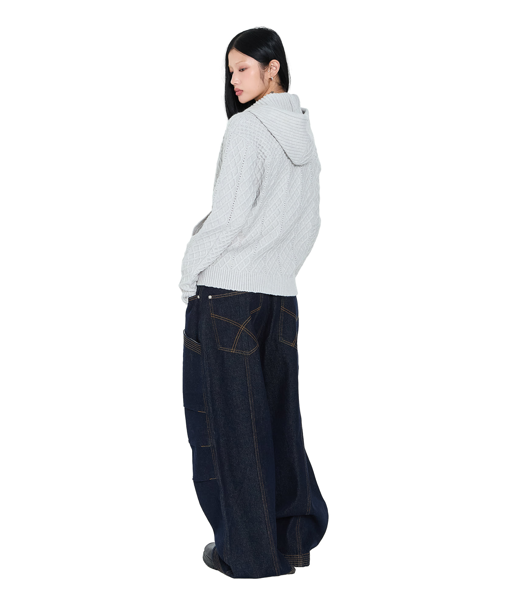 Knee Pin-Tuck Stitched Denim Pants (Blue) - AAKAM