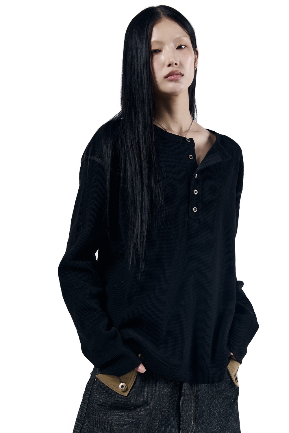 Henry Neck Waffle Long Sleeve (Black) - AAKAM