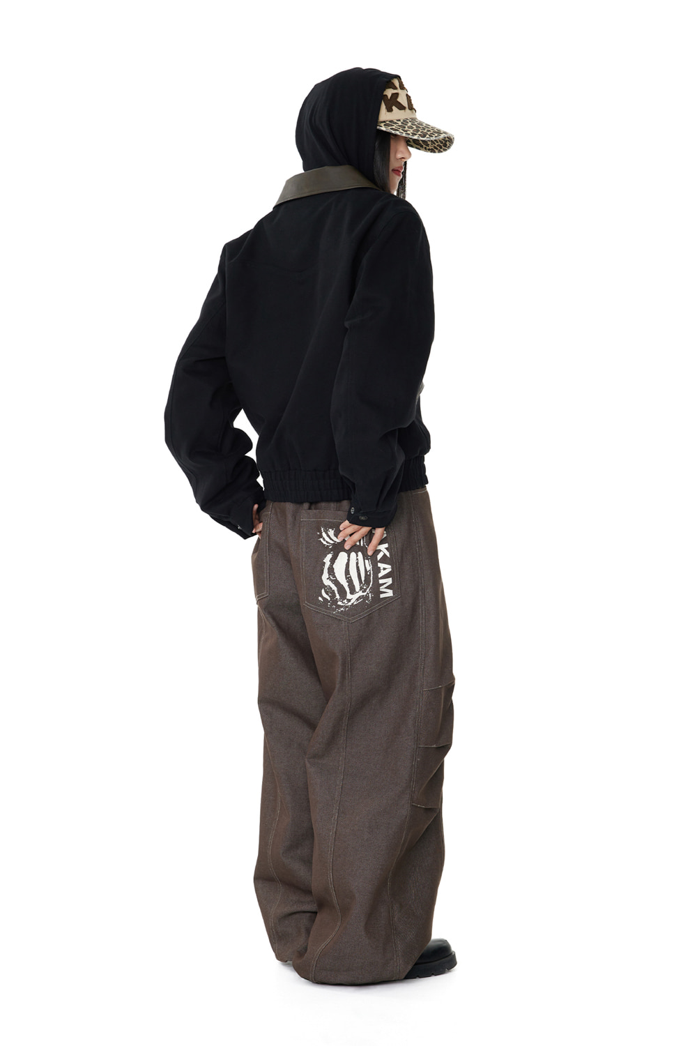 Knee Pin-tuck Printed Denim Pants (Brown) - AAKAM