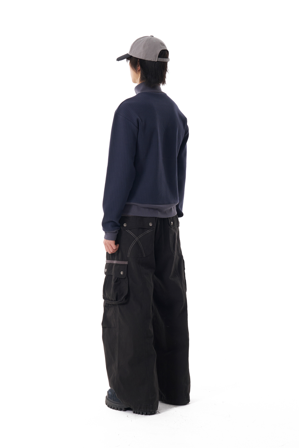 Knee Pin-tuck Contrast Cargo Pants (Black) - AAKAM