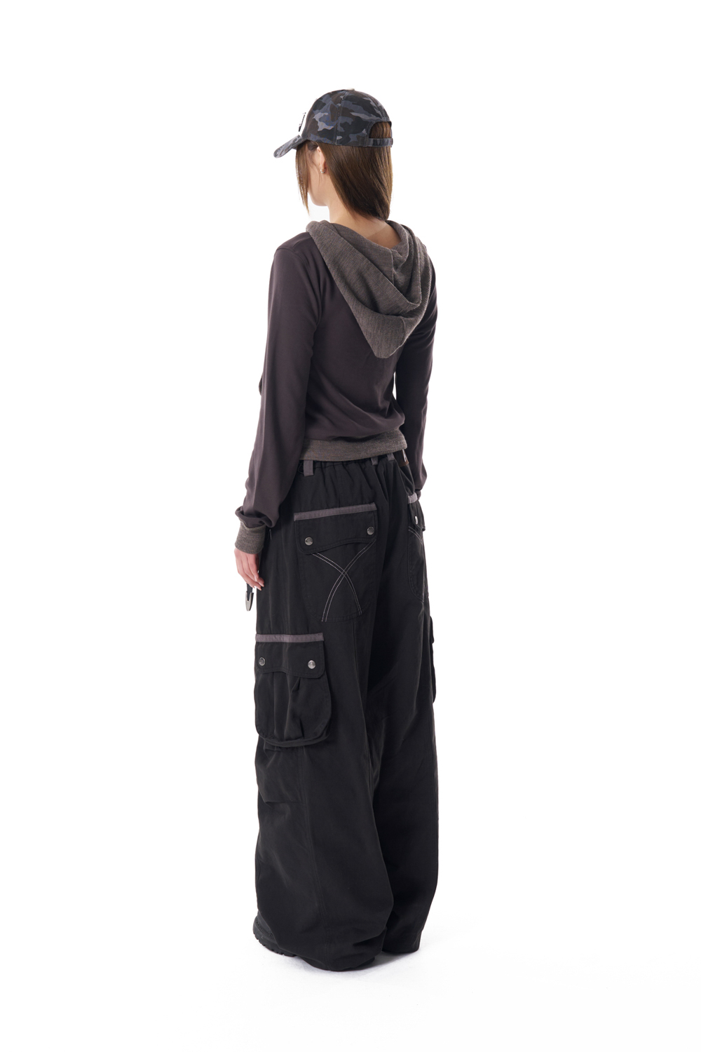 Knee Pin-tuck Contrast Cargo Pants (Black) - AAKAM