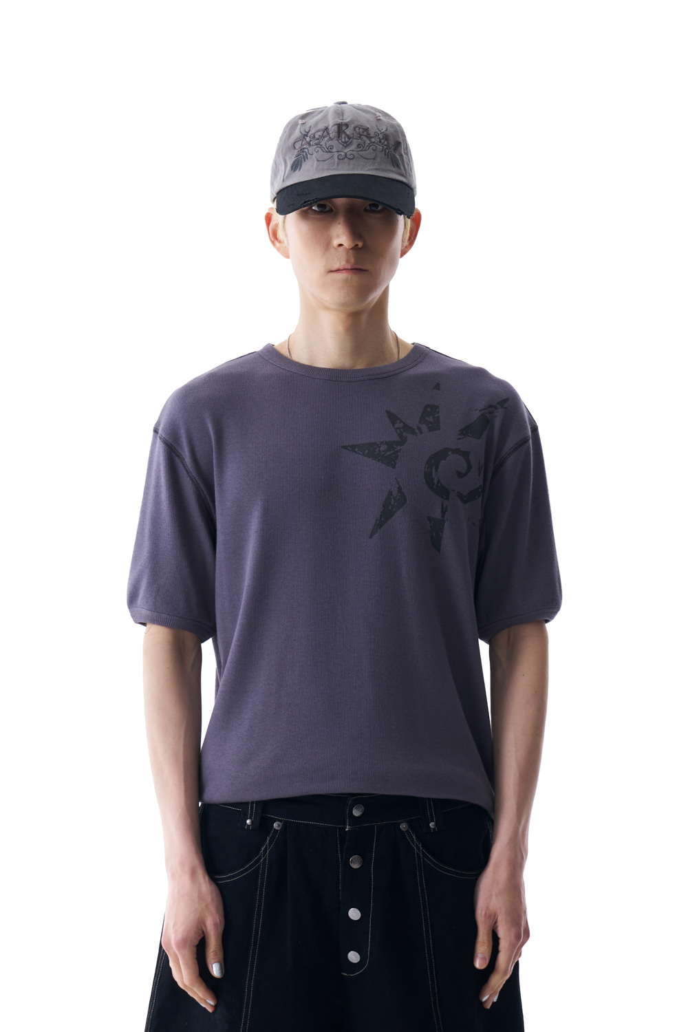 Ribbed Star Ringer Top (Dark Gray) - AAKAM