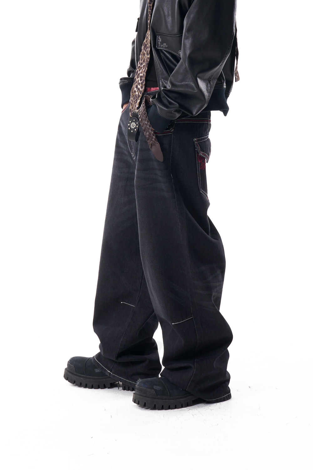 【AAKAM】CROS2 Washed Denim Pants Black CROS2 Washed Denim Pants (Black) - AAKAM