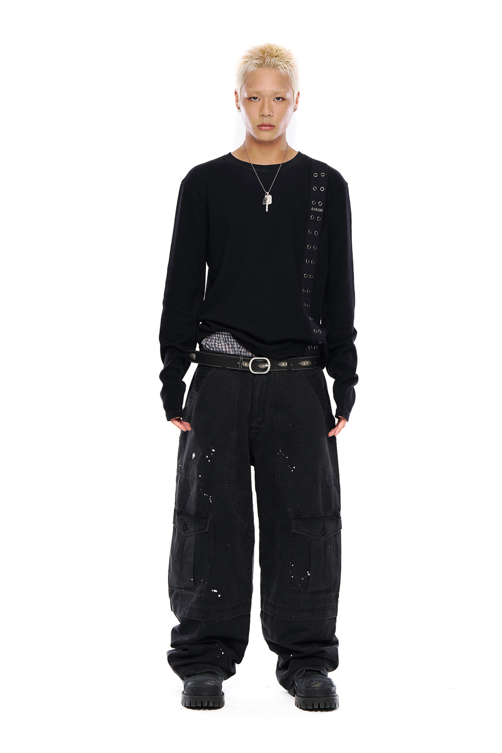 Side Eyelet Long Sleeve (Black) - AAKAM