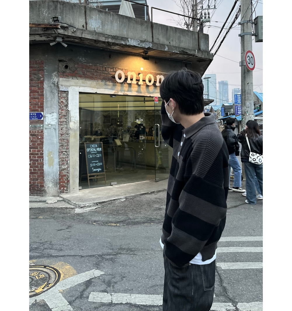 긴팔 티셔츠 모델 착용 이미지-S1L40