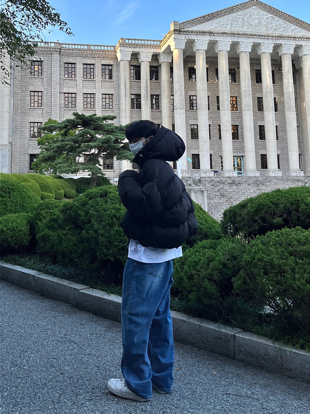 패딩 모델 착용 이미지-S60L15