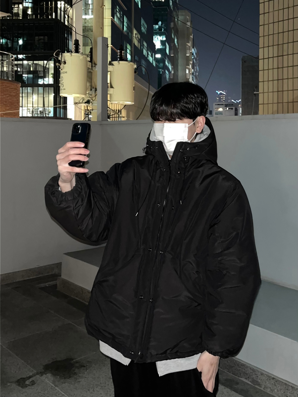 재킷 모델 착용 이미지-S1L4