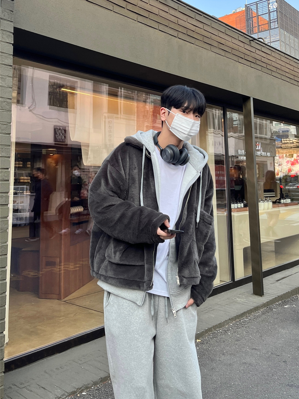 재킷 모델 착용 이미지-S64L18