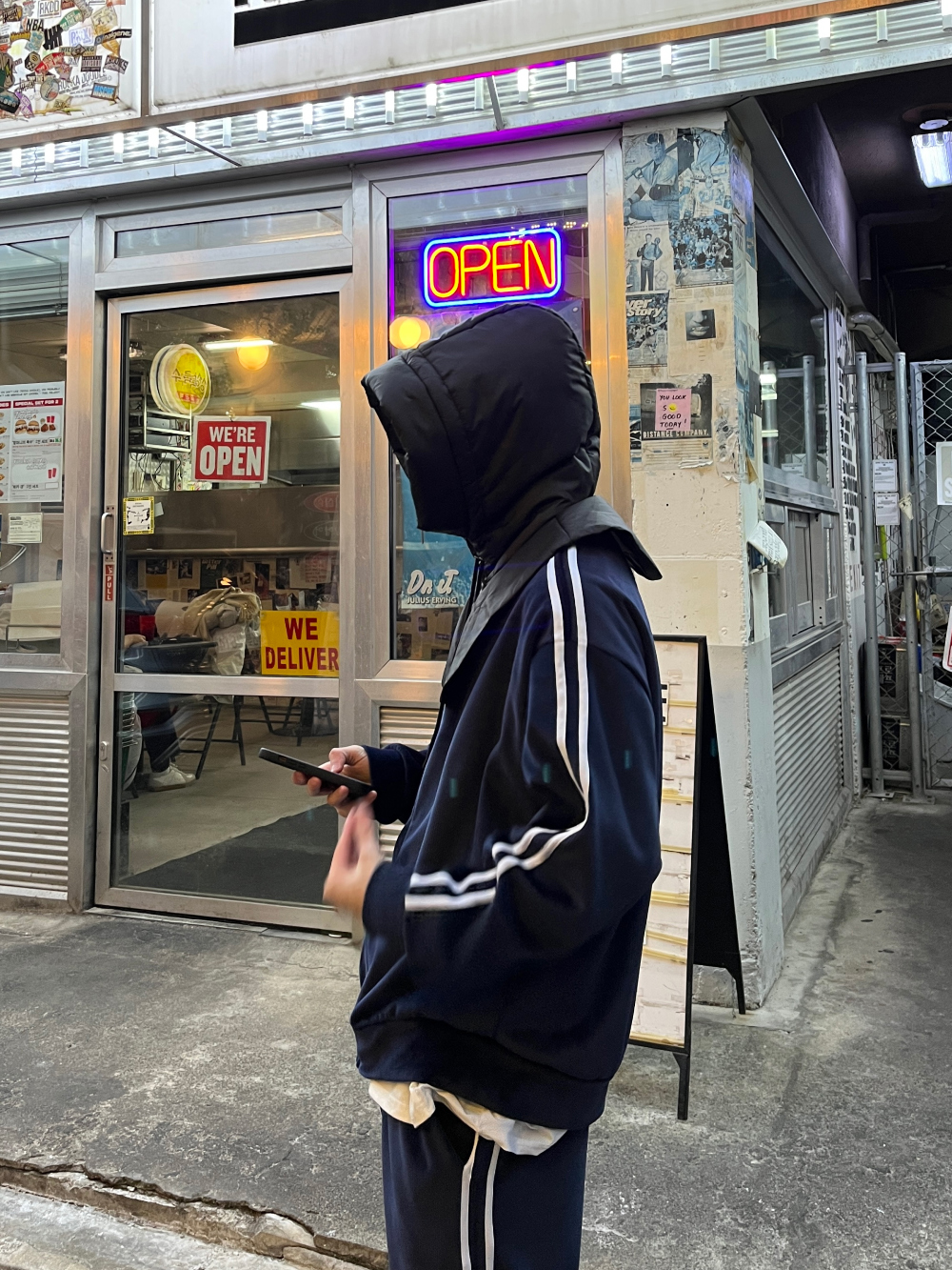 바지 모델 착용 이미지-S44L19