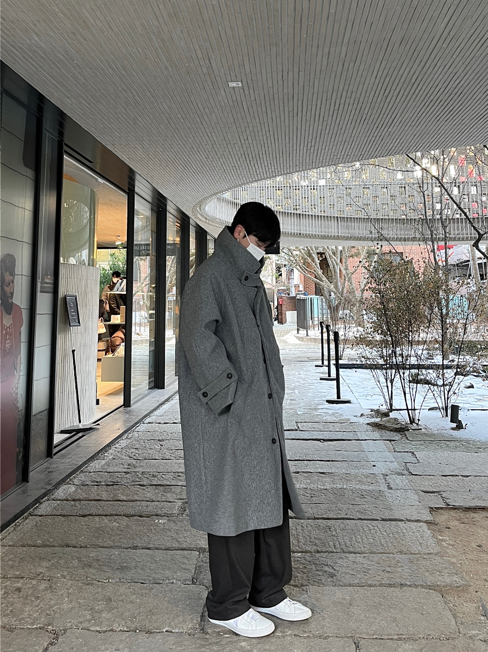 코트 모델 착용 이미지-S61L27