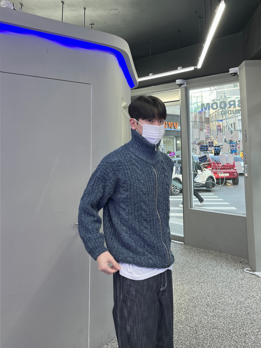 재킷 모델 착용 이미지-S82L44