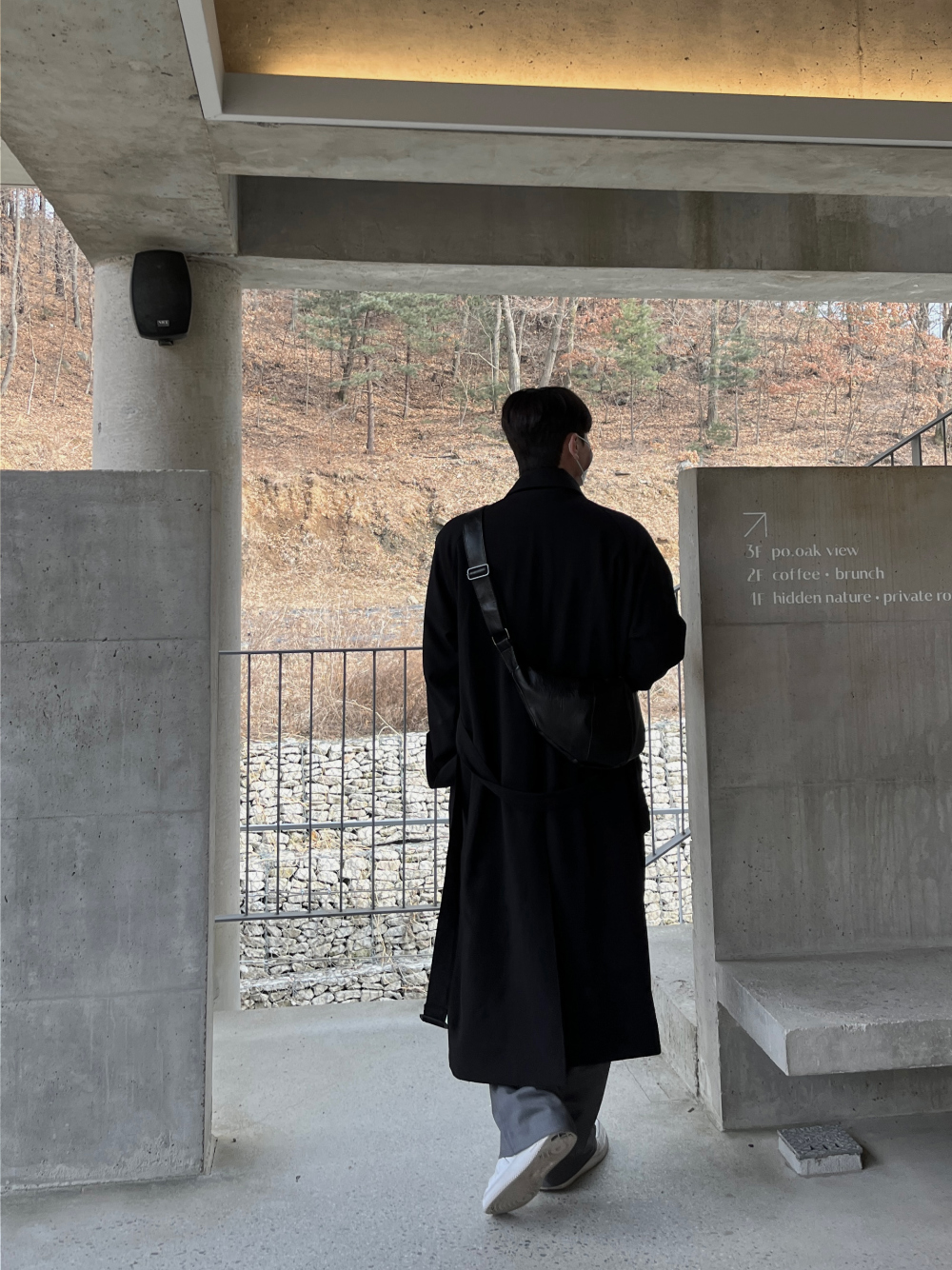 코트 모델 착용 이미지-S63L2