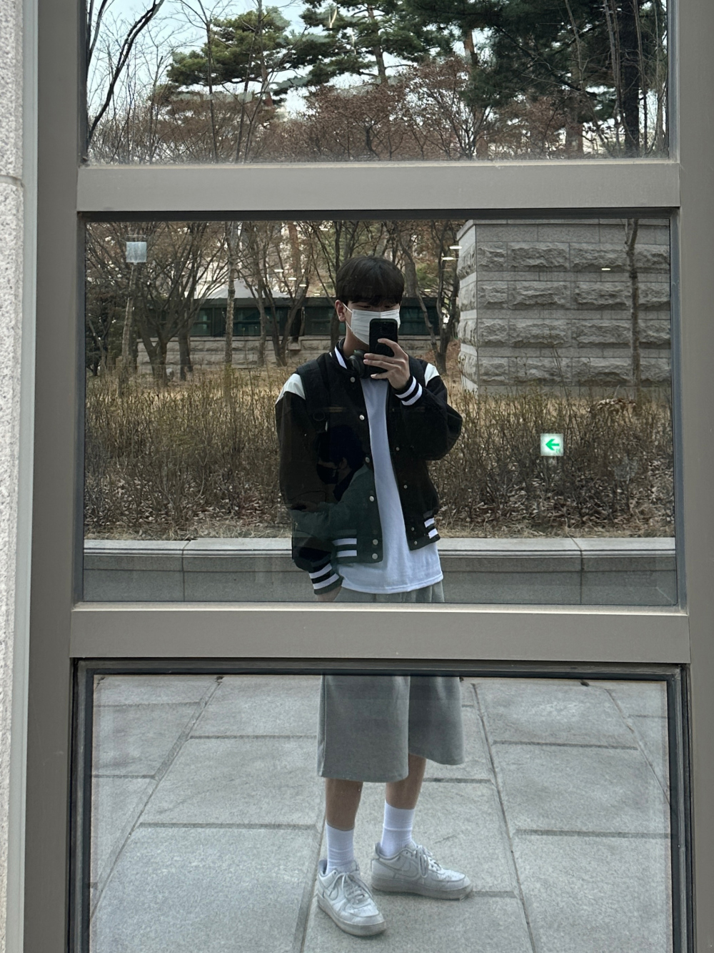 재킷 모델 착용 이미지-S17L12