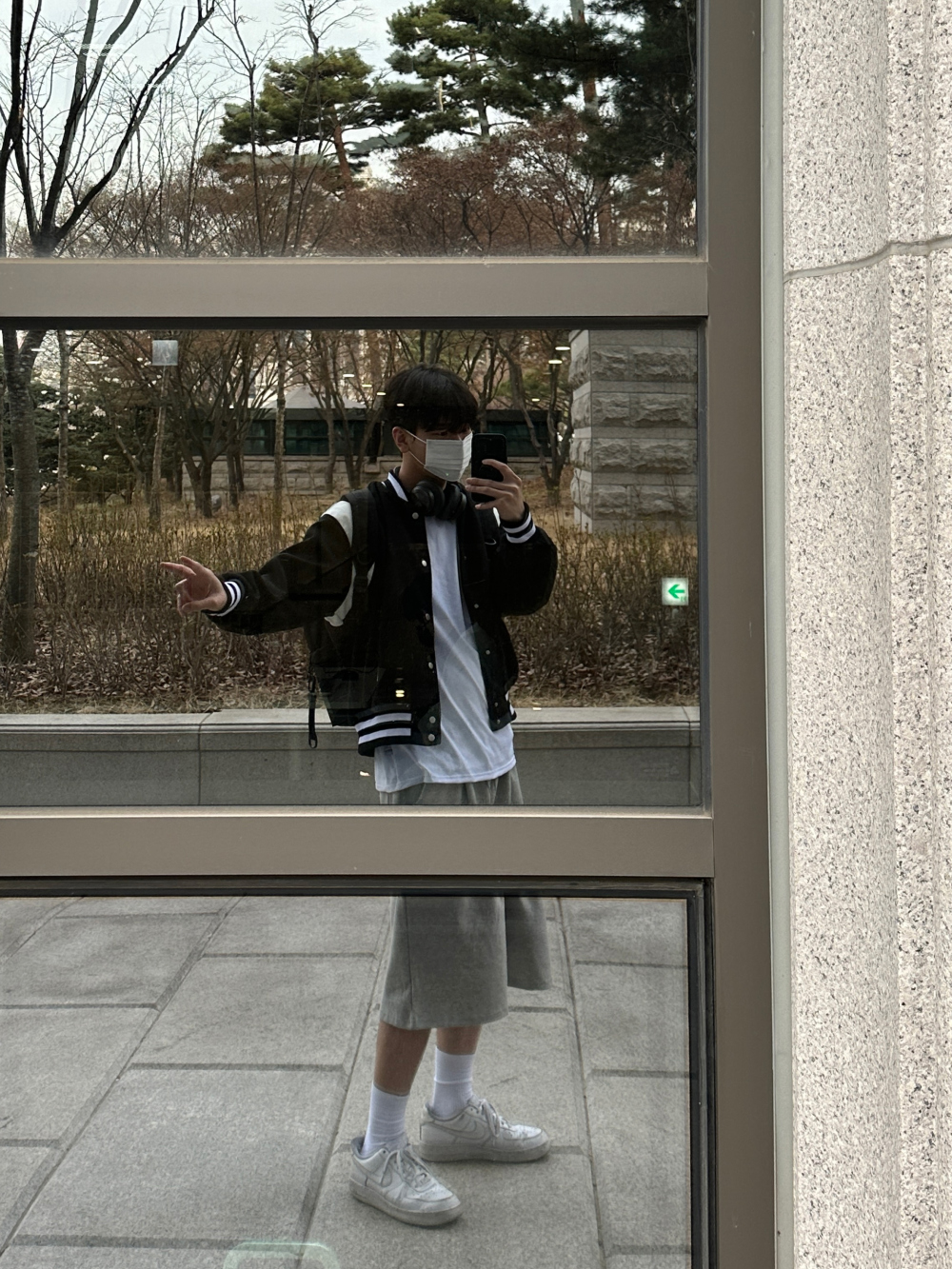 재킷 모델 착용 이미지-S17L13