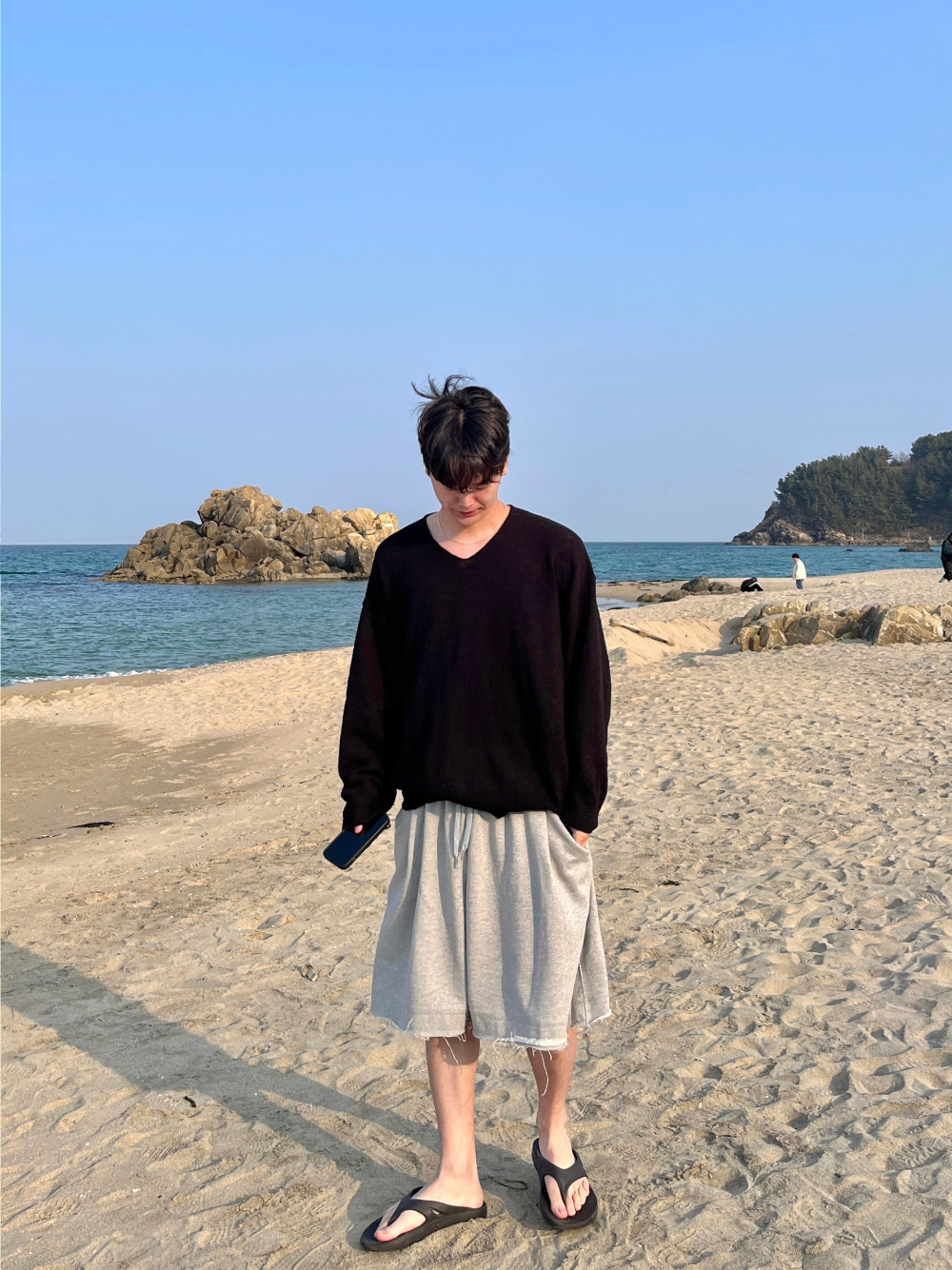 긴팔 티셔츠 모델 착용 이미지-S63L9