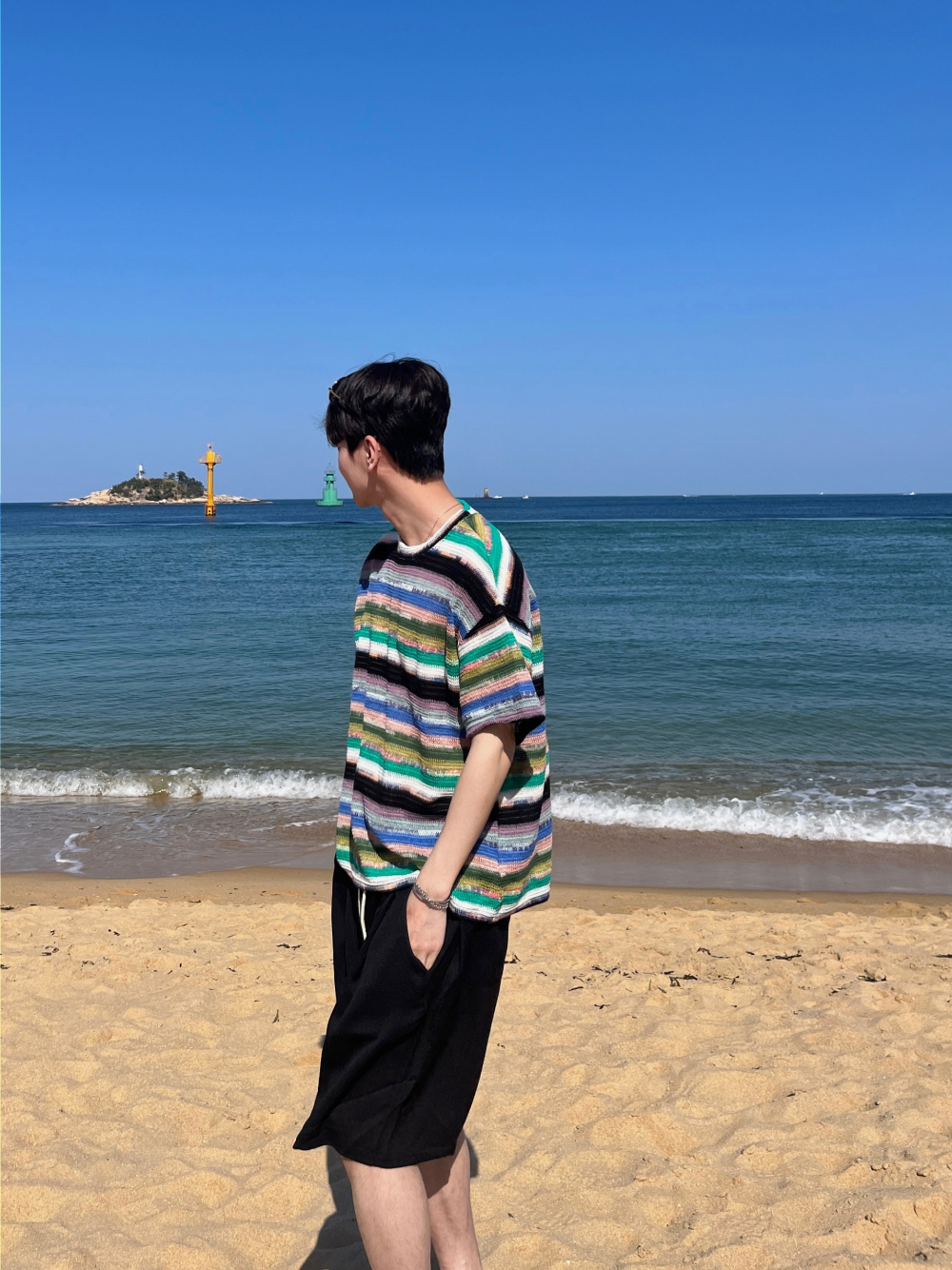 반팔 티셔츠 모델 착용 이미지-S39L4