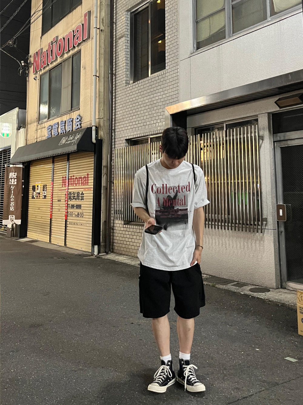 반팔 티셔츠 모델 착용 이미지-S47L16