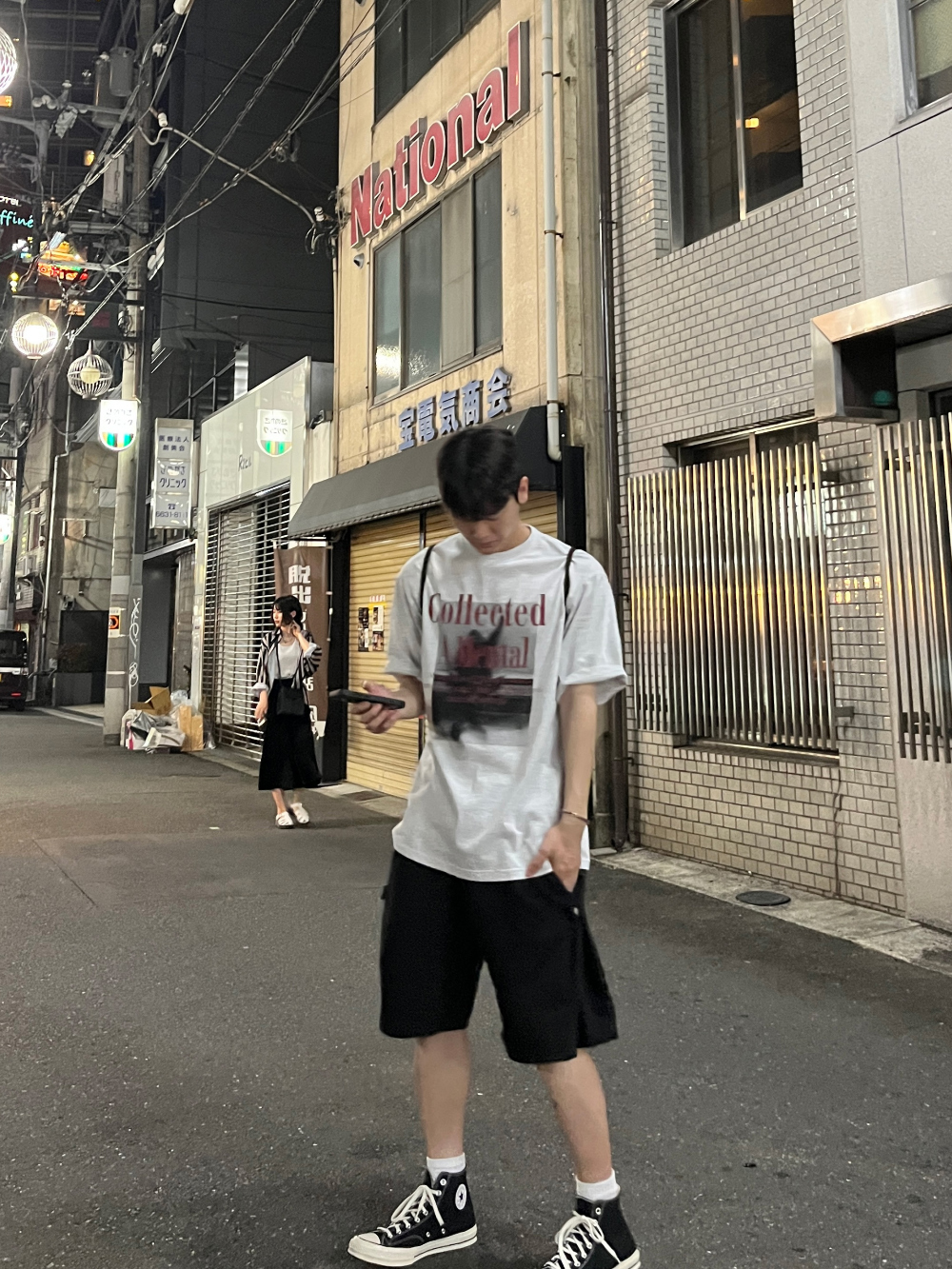 반팔 티셔츠 모델 착용 이미지-S47L2