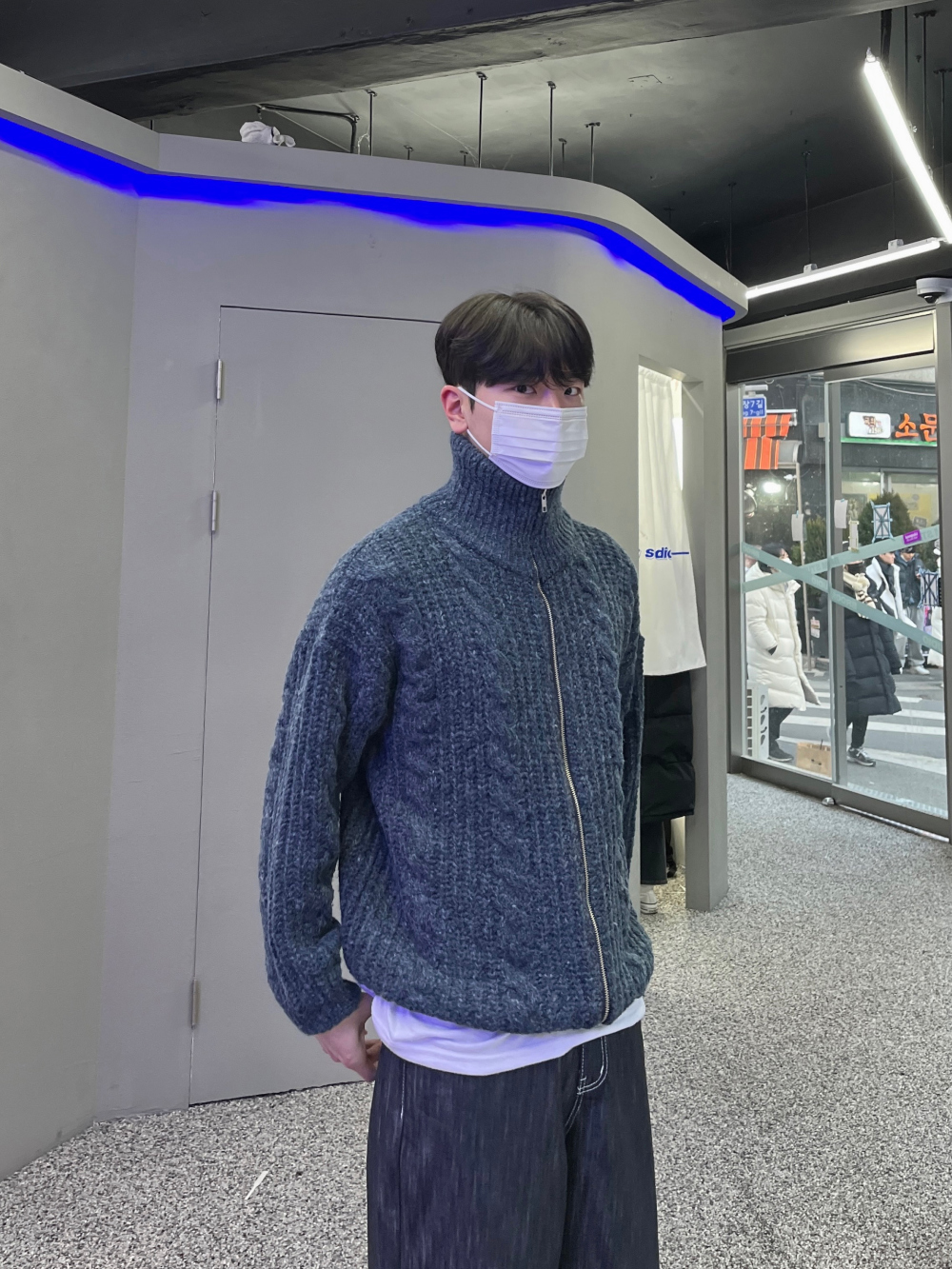 재킷 모델 착용 이미지-S82L42
