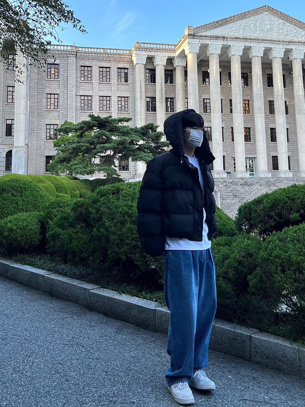 패딩 모델 착용 이미지-S60L3