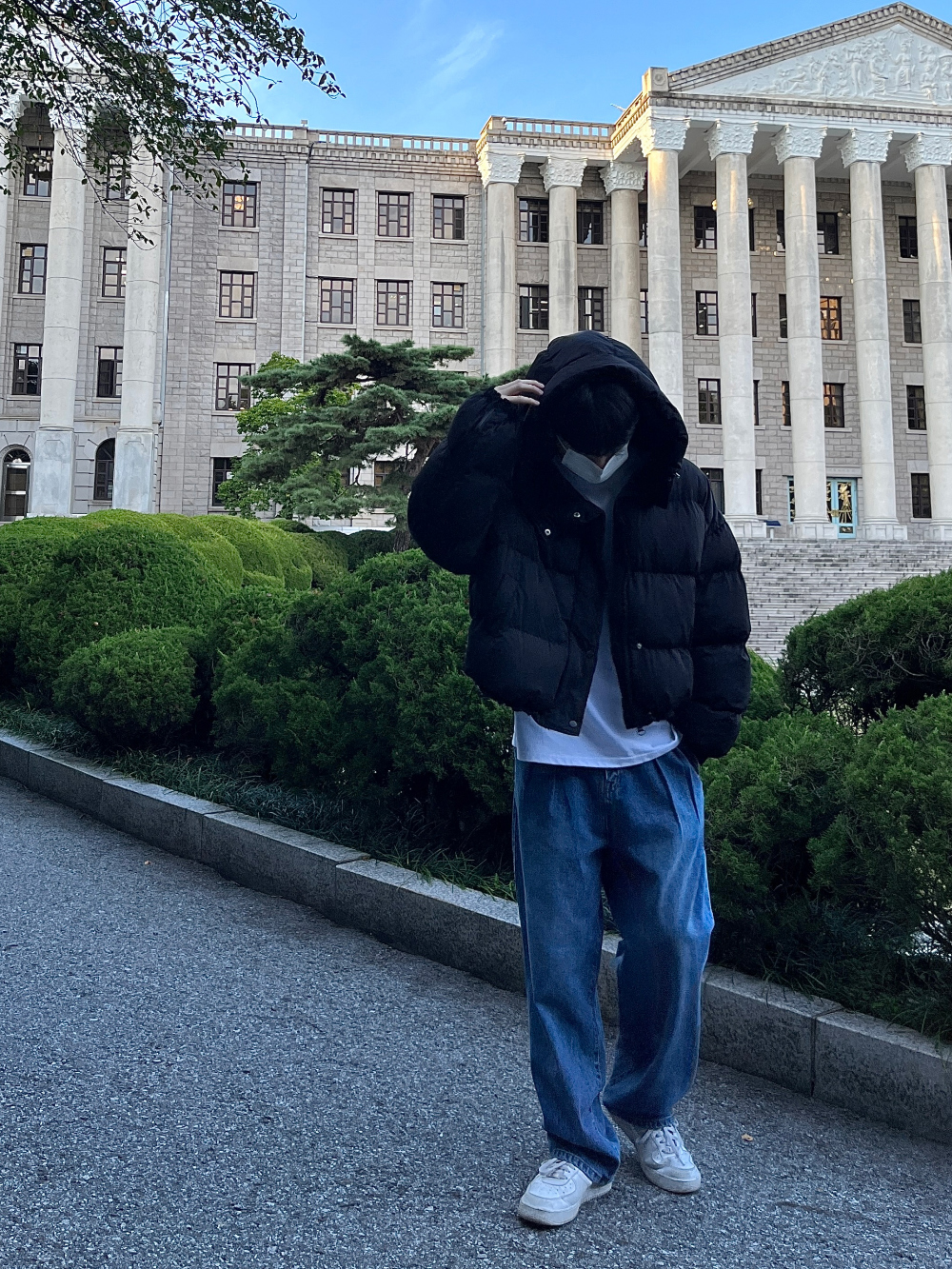패딩 모델 착용 이미지-S60L4