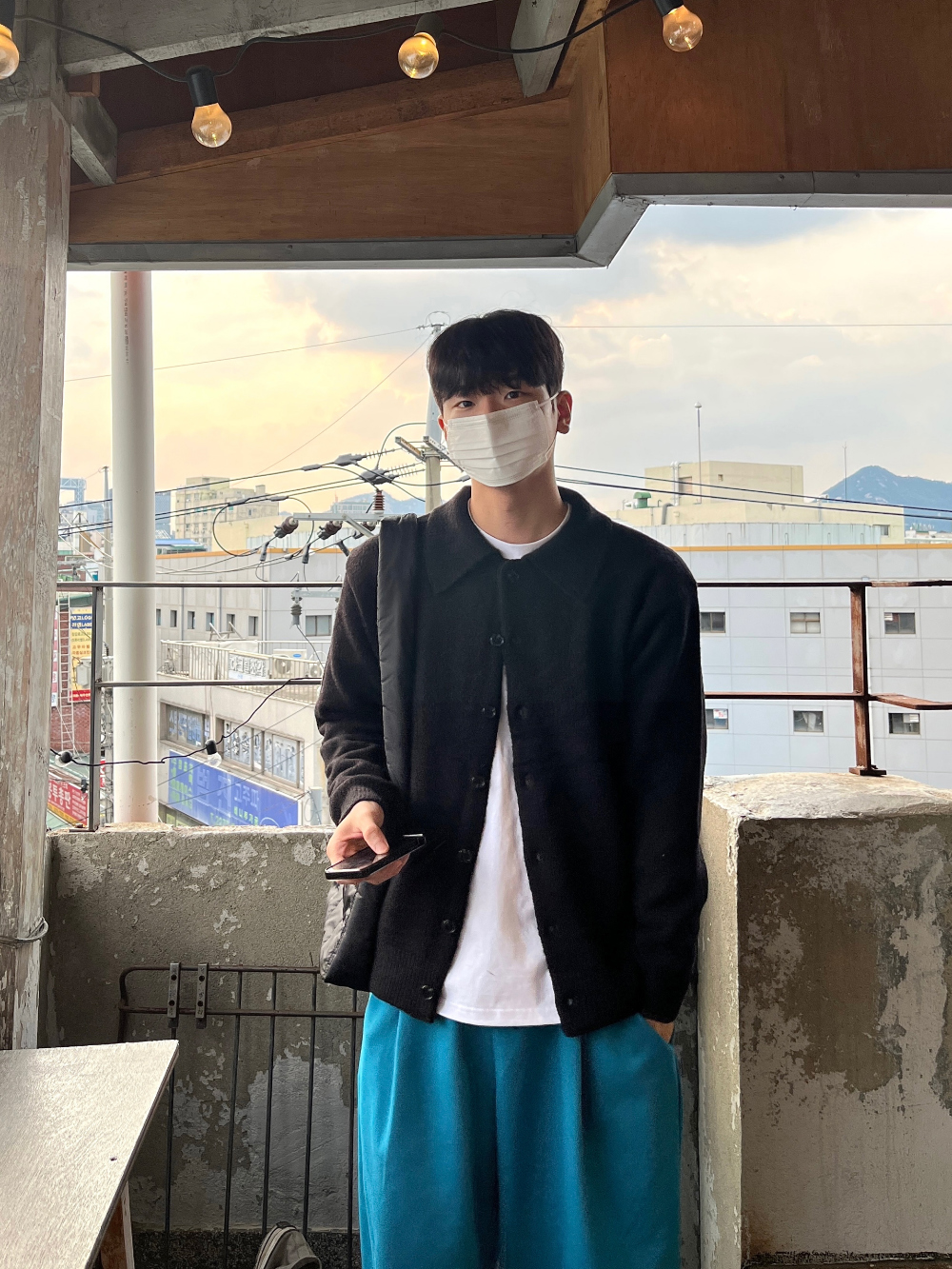 바지 모델 착용 이미지-S6L18