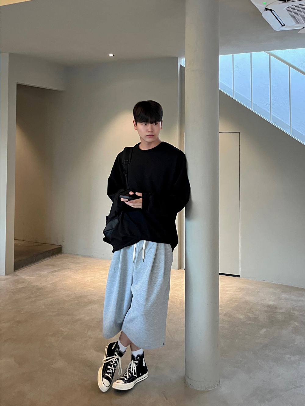 바지 모델 착용 이미지-S53L27